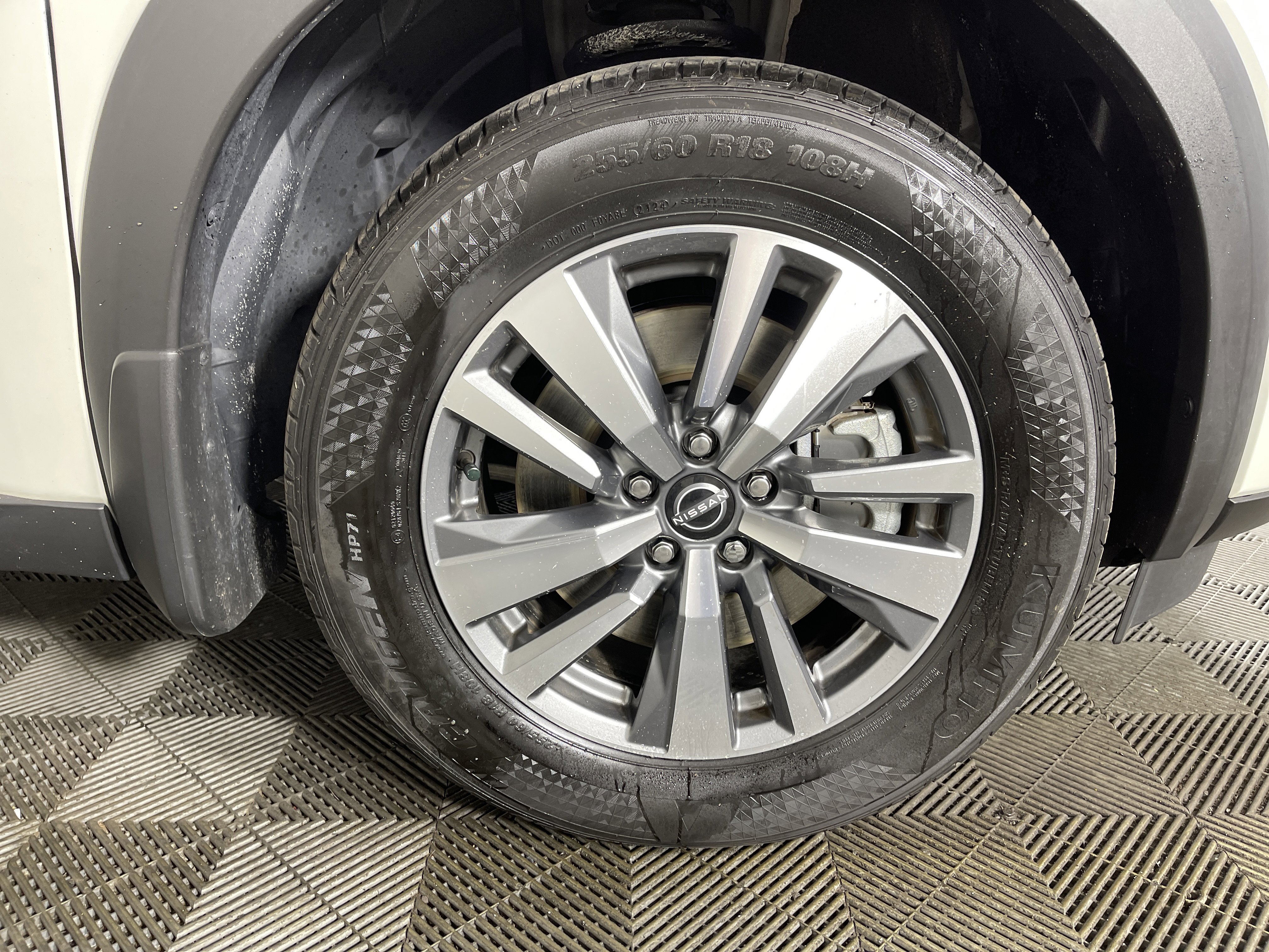 Used 2023 Nissan Pathfinder SL image 7