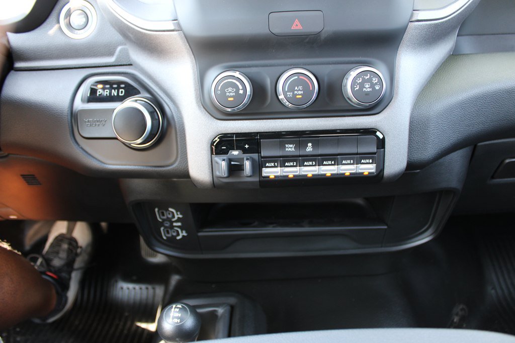 Used 2024 RAM 2500 Tradesman w/ Chrome Appearance Group AWD/4WD image 24