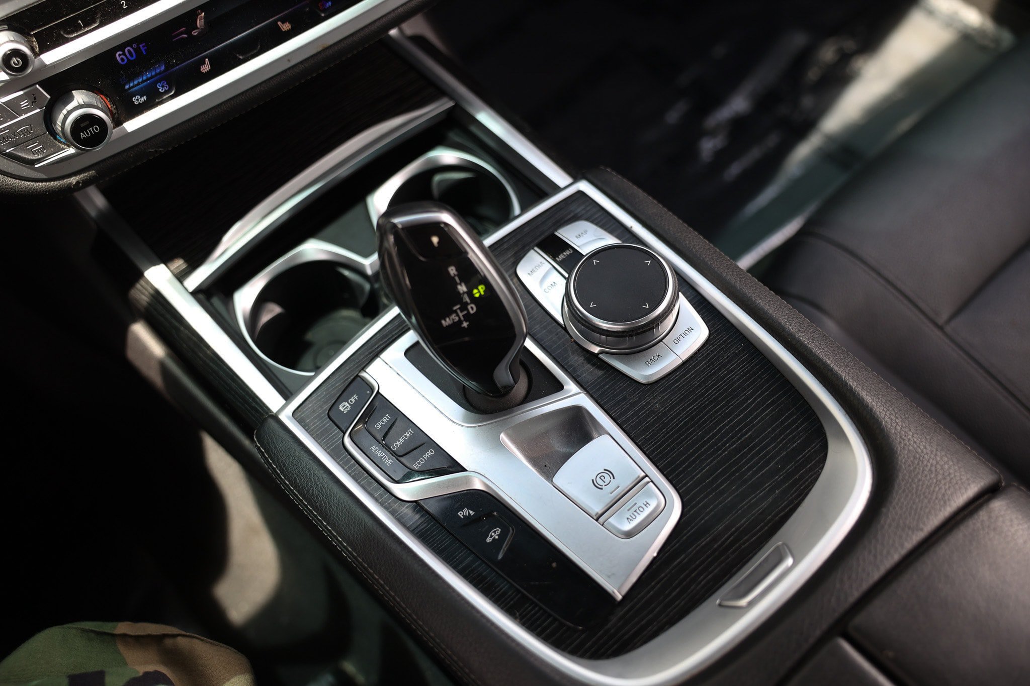 Used 2019 BMW 740i w/ M Sport Package RWD image 43