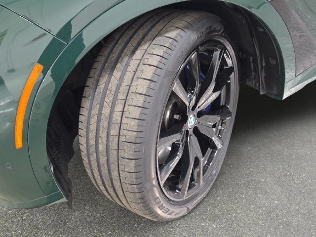 Certified 2025 BMW X7 M60i AWD/4WD image 27