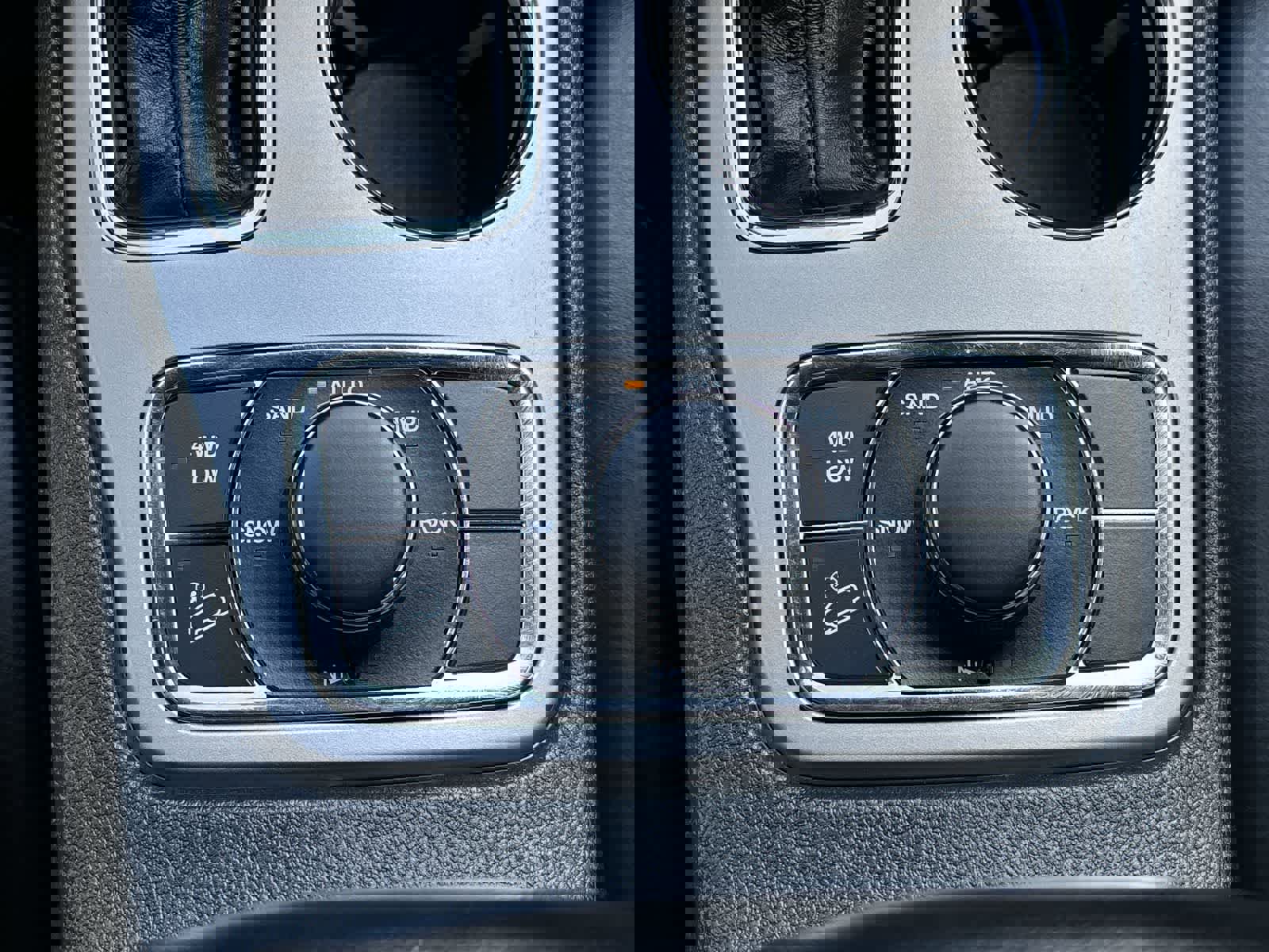 Used 2018 Jeep Grand Cherokee Limited w/ Trailer Tow Group IV image 28