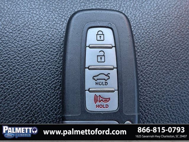 Used 2015 Hyundai Sonata Limited w/ Option Group 02 FWD image 29