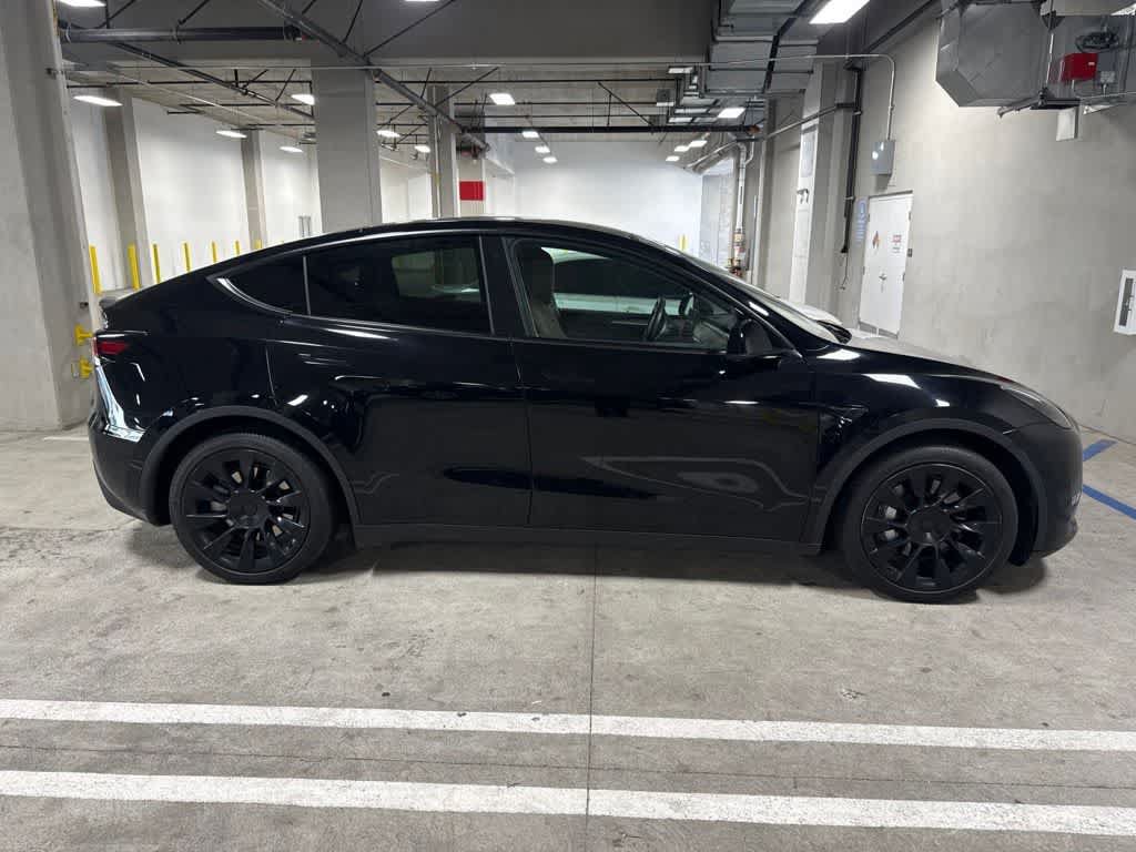 Used 2023 Tesla Model Y Long Range AWD/4WD image 6