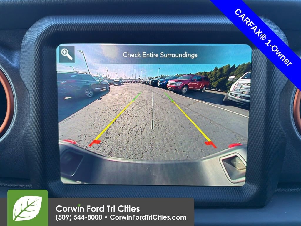 Used 2022 Jeep Gladiator Mojave w/ Cold Weather Group image 17