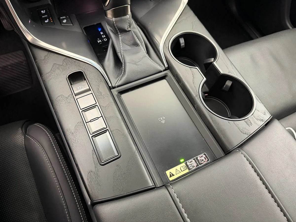 Used 2023 Lexus LX 600 4WD w/ Appearance Package image 36