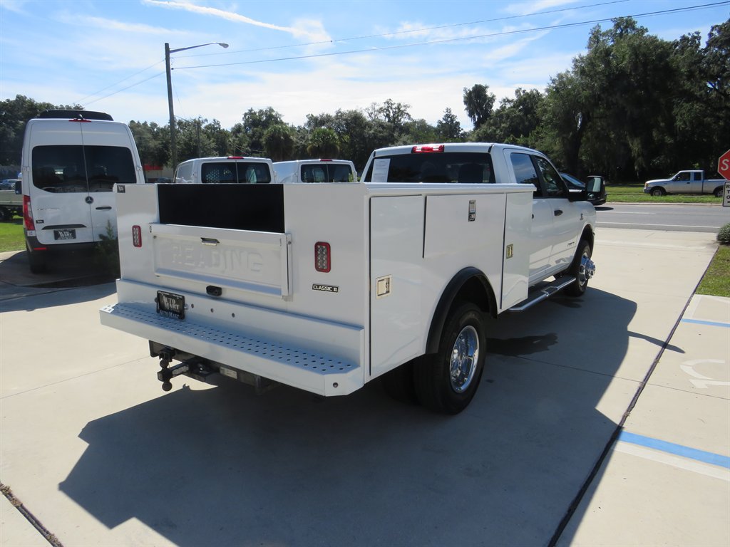 Used 2024 RAM 3500 Big Horn AWD/4WD image 16