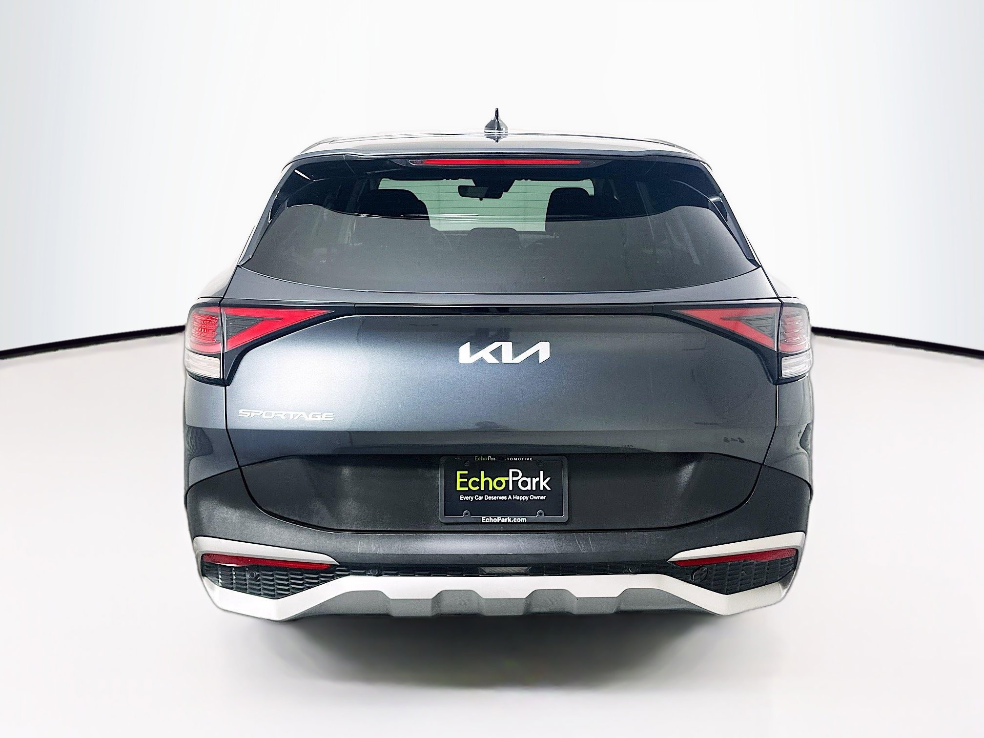 Used 2025 Kia Sportage LX image 7