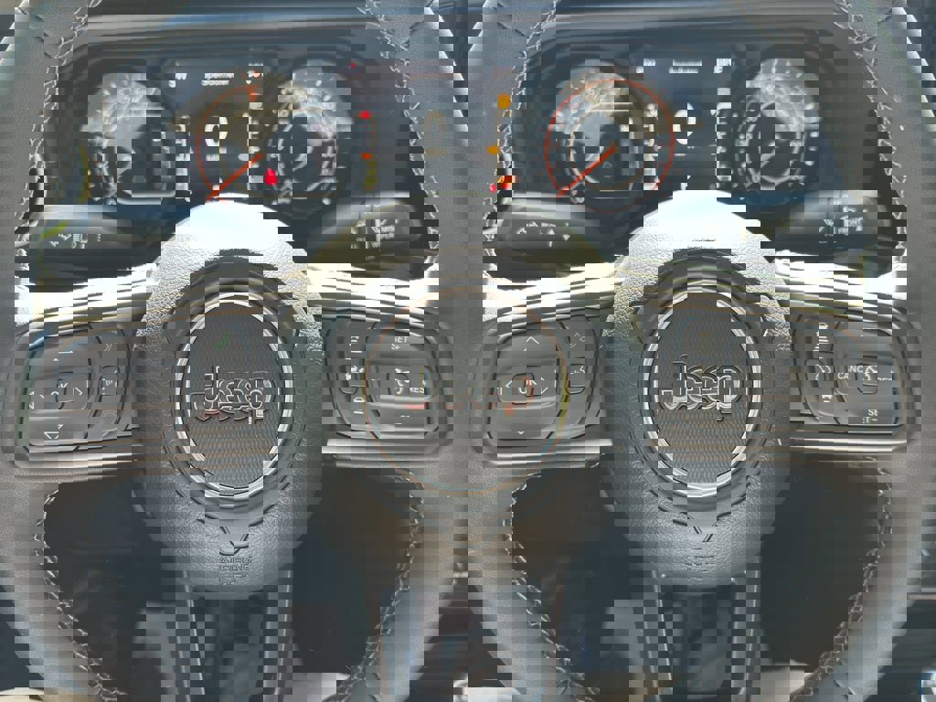 New 2025 Jeep Gladiator Sport image 12