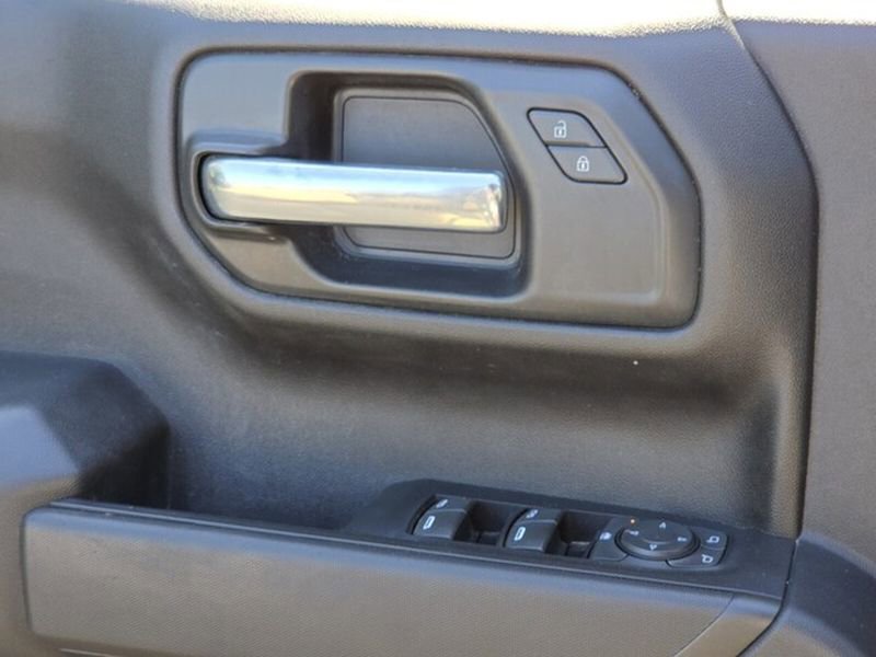 Used 2022 Chevrolet Silverado 1500 Custom RWD image 27