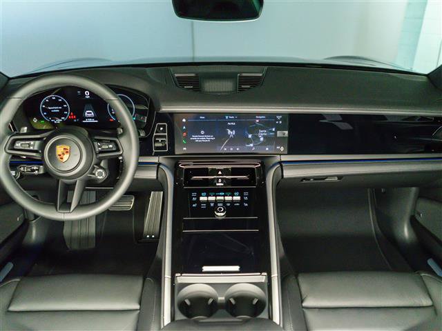 New 2026 Porsche Panamera RWD image 16