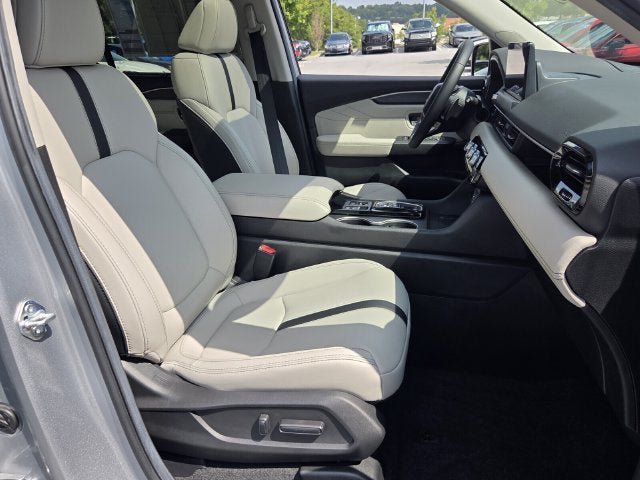 Used 2026 Honda Pilot Touring image 18