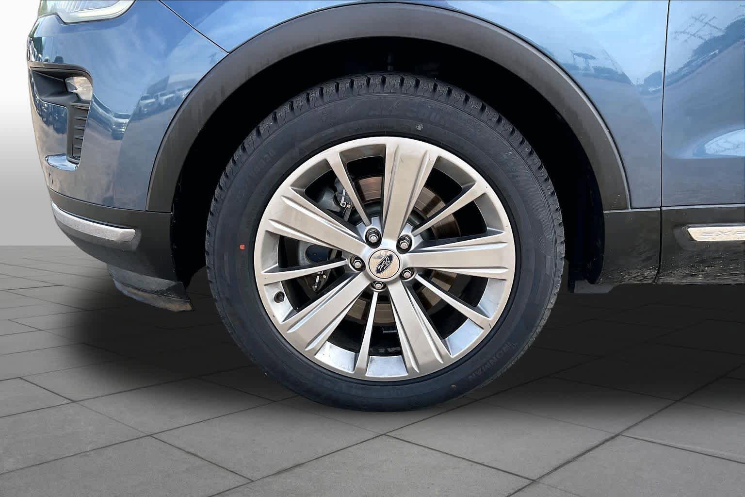 Used 2018 Ford Explorer Limited AWD/4WD image 11