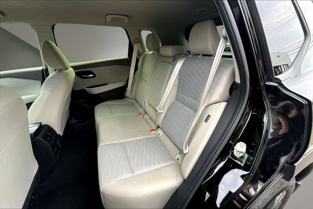 Certified 2023 Nissan Rogue SV AWD/4WD image 22