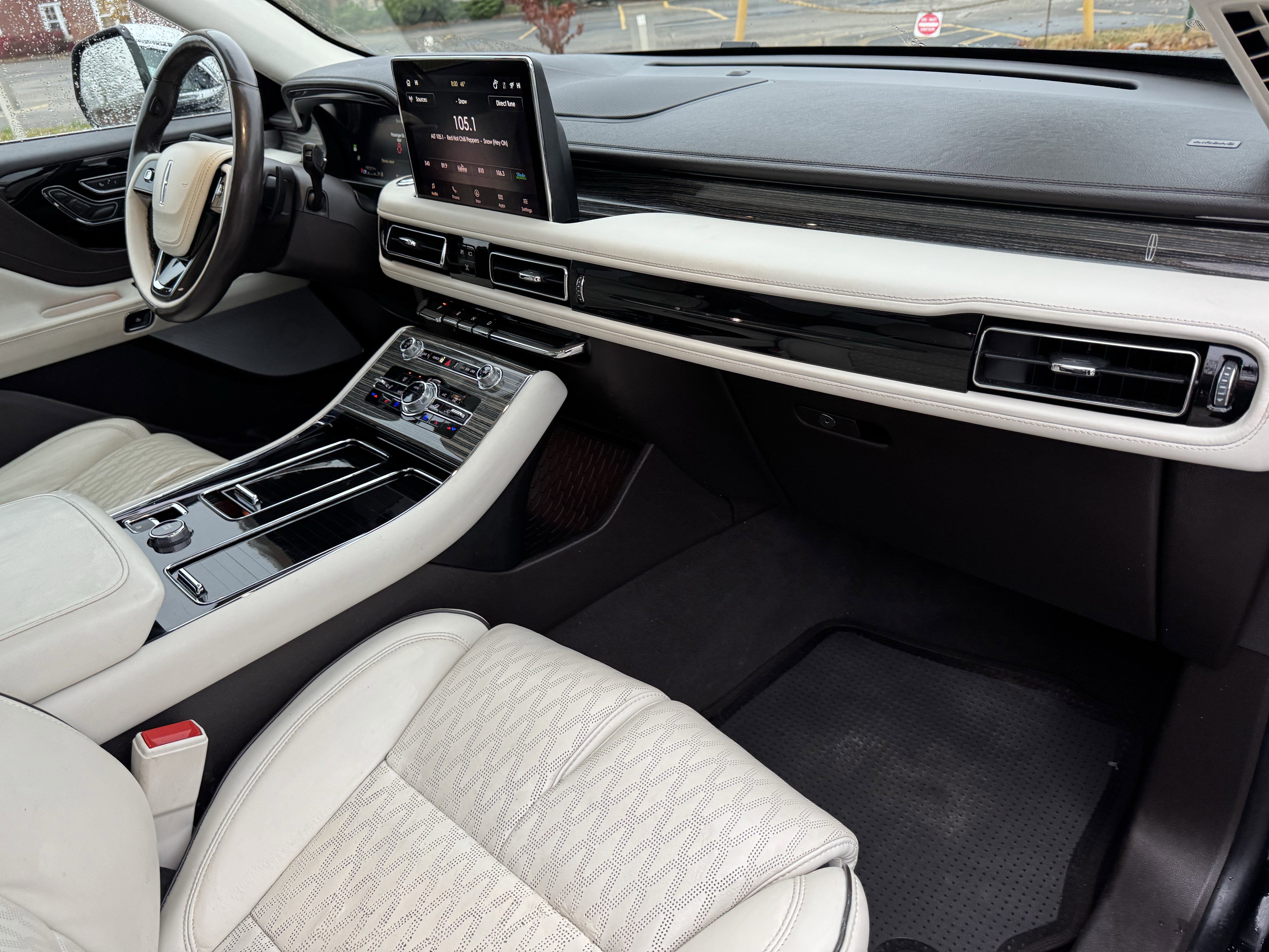 Used 2022 Lincoln Aviator Black Label w/ Dynamic Handling Package image 45