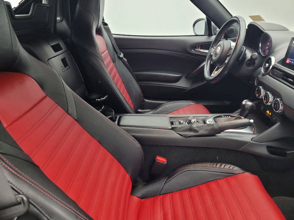 Used 2018 FIAT 124 Spider Abarth image 21