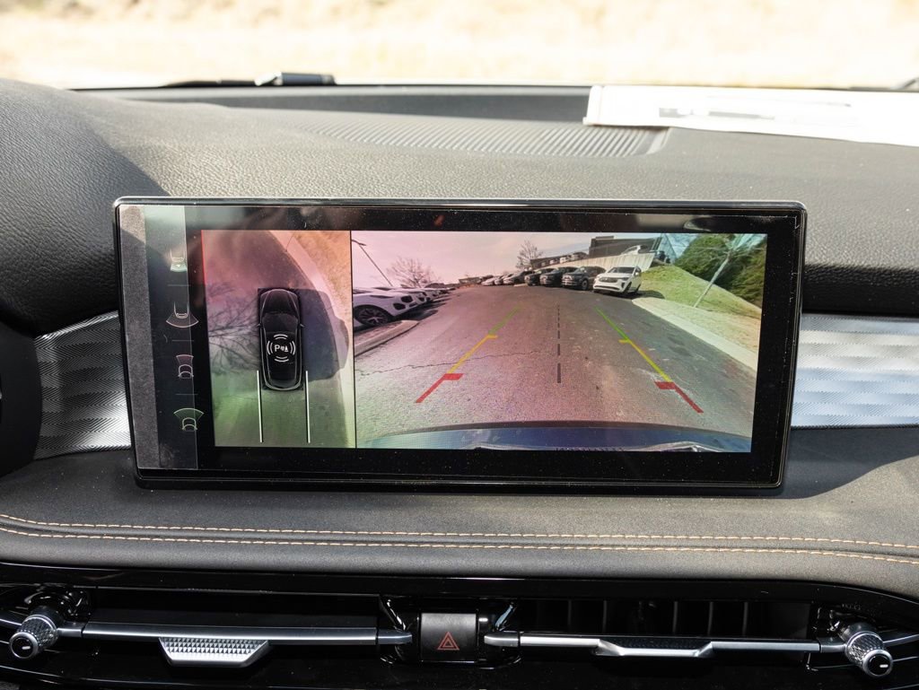 New 2026 Alfa Romeo Tonale w/ Black Premium Package image 37