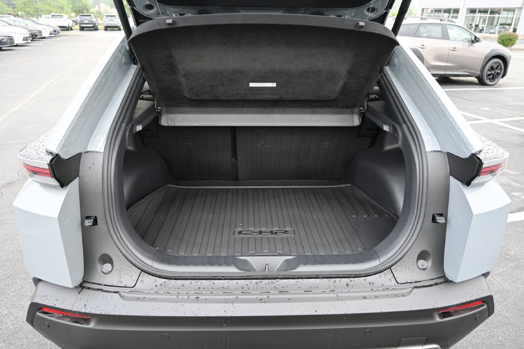 New 2026 Toyota C-HR AWD/4WD image 7