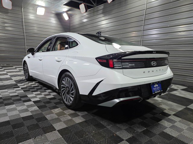 Used 2025 Hyundai Sonata Limited FWD image 7
