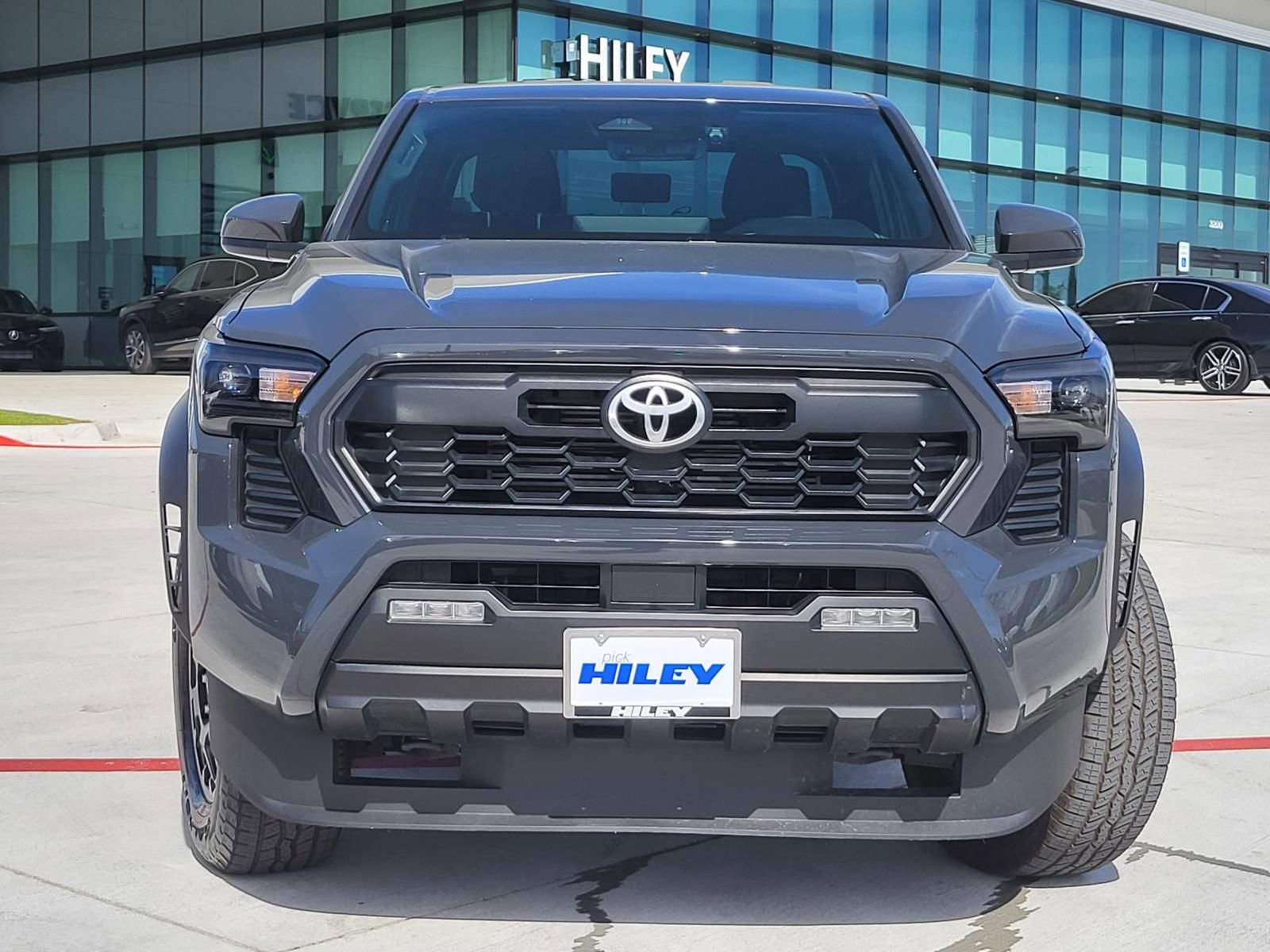 Used 2025 Toyota Tacoma TRD Off-Road image 2