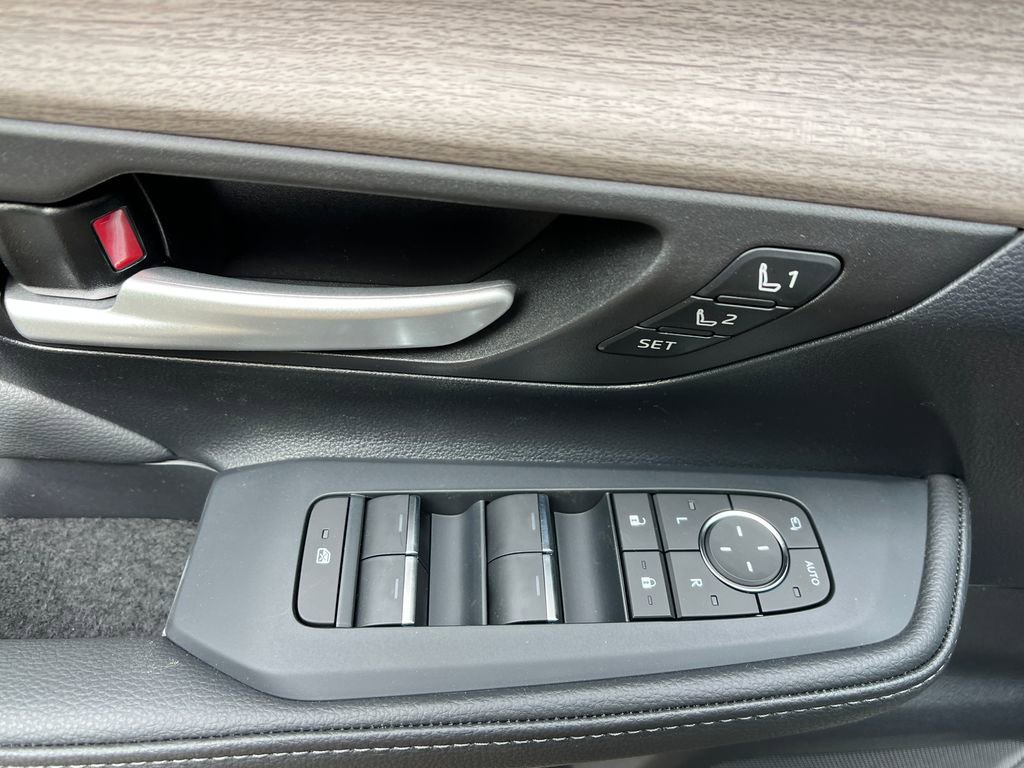 New 2026 Toyota Grand Highlander AWD image 13