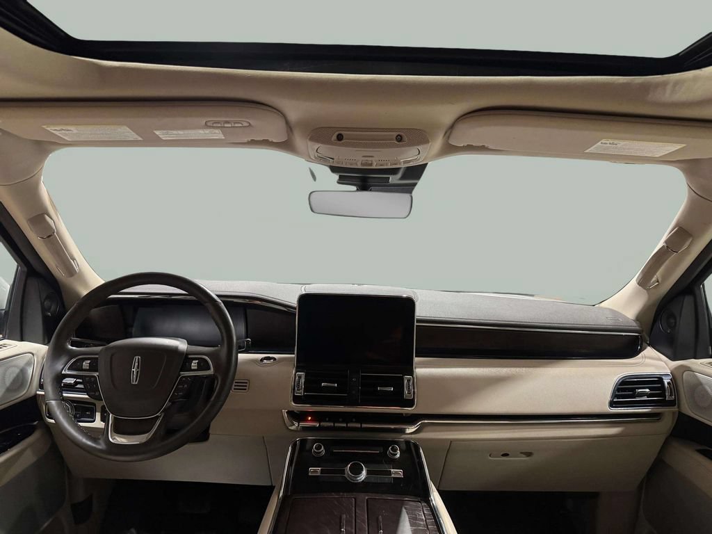 Certified 2021 Lincoln Navigator Reserve AWD/4WD image 21