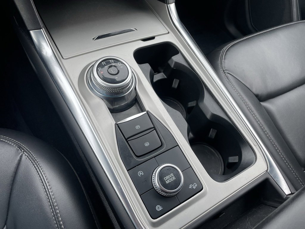 Used 2023 Ford Explorer XLT w/ Equipment Group 202A image 14