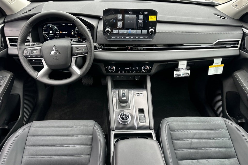 New 2025 Mitsubishi Outlander SE image 14