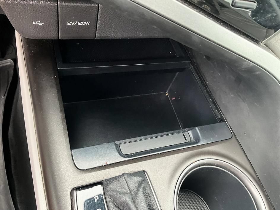 Used 2022 Toyota Camry SE FWD image 24