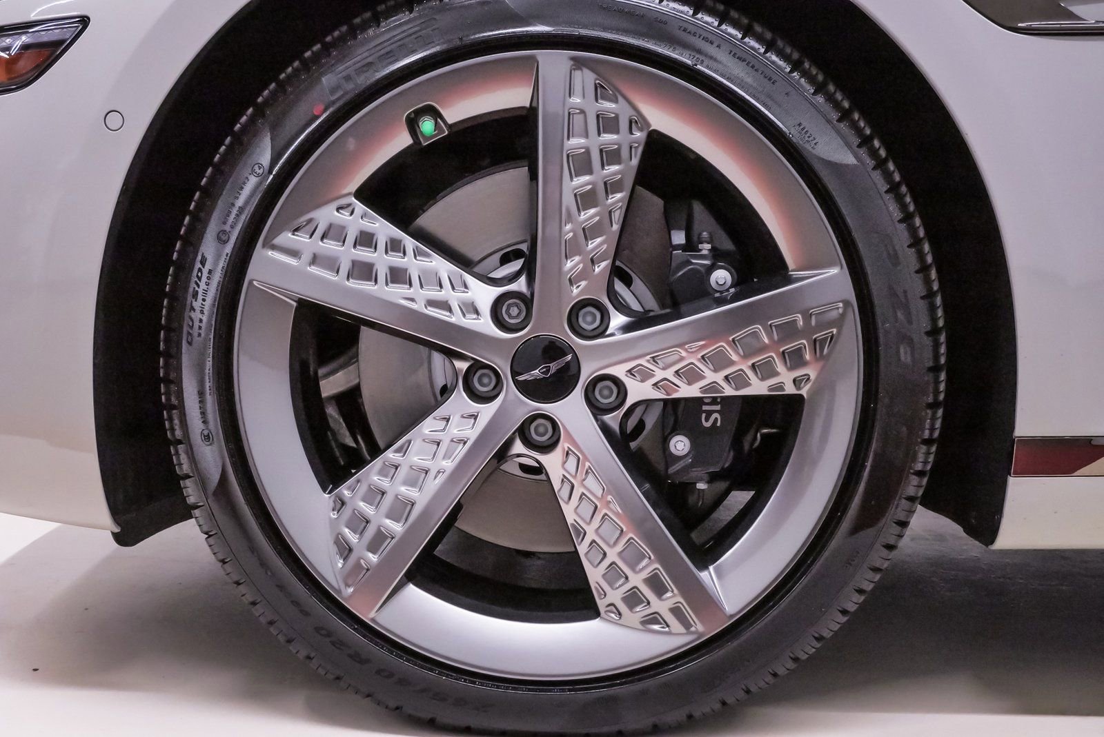 Certified 2025 Genesis G80 2.5T Sport Prestige image 27