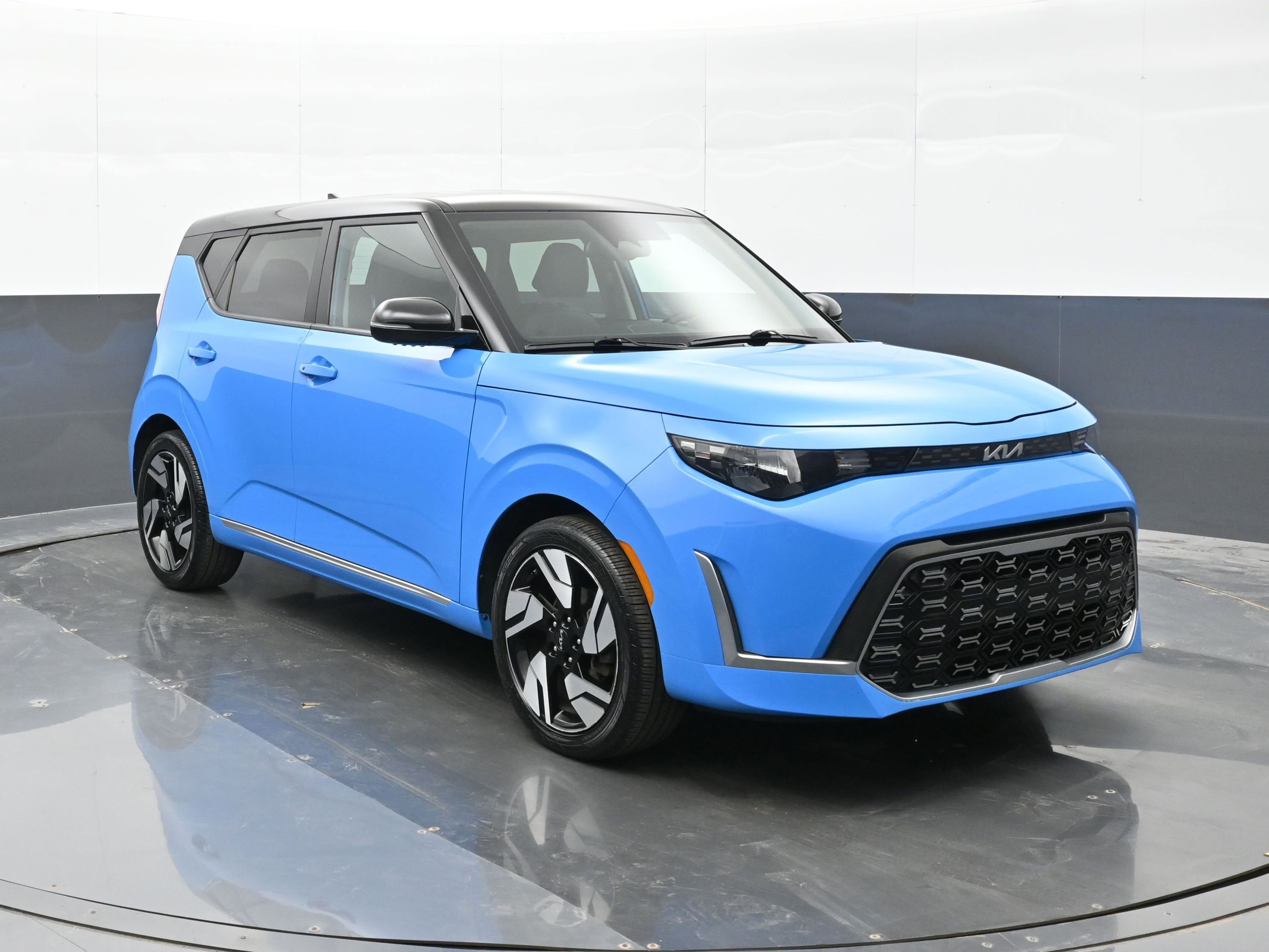 Used 2024 Kia Soul GT-Line FWD image 6