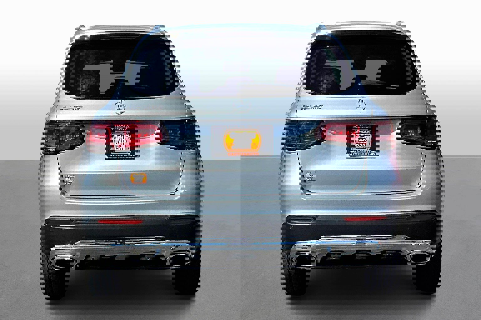 Used 2022 Mercedes-Benz GLC 300 w/ Premium Package Lite image 4