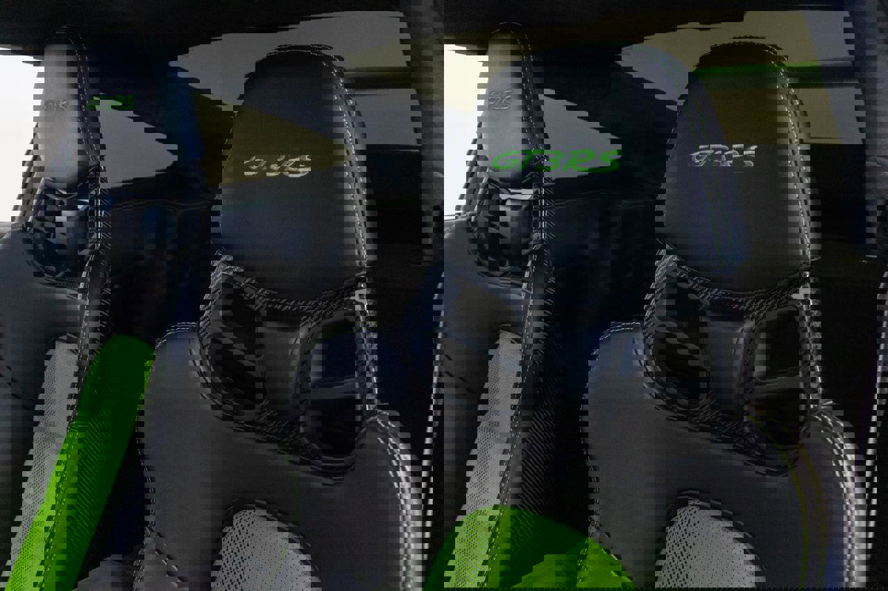 Used 2019 Porsche 911 GT3 RS image 6