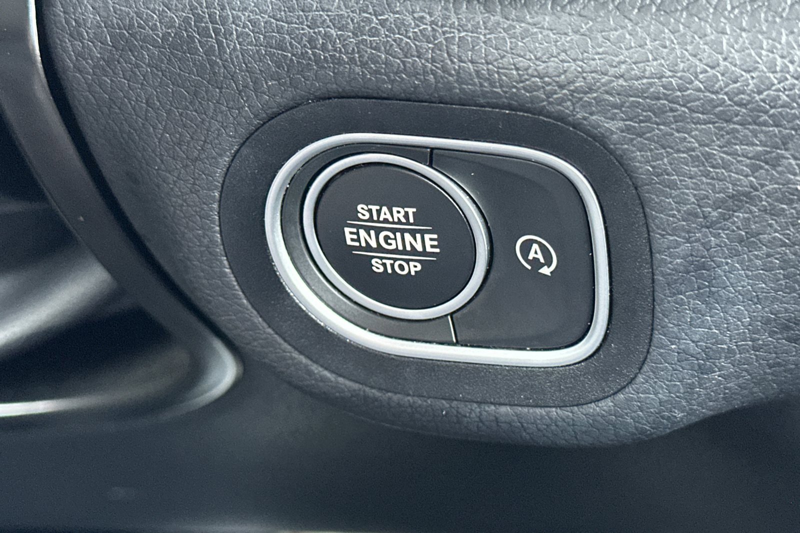 Used 2023 Mercedes-Benz GLS 450 4MATIC image 24