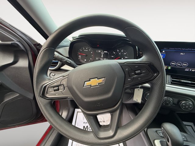 Used 2025 Chevrolet Trax LS w/ Driver Confidence Package FWD image 12