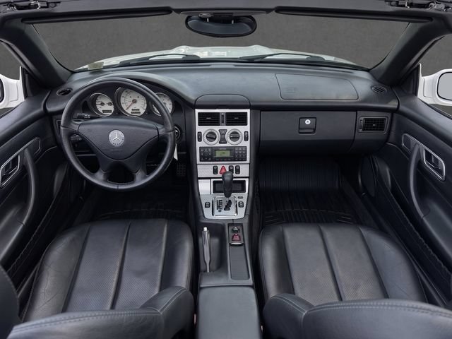 Used 2001 Mercedes-Benz SLK 230 image 3
