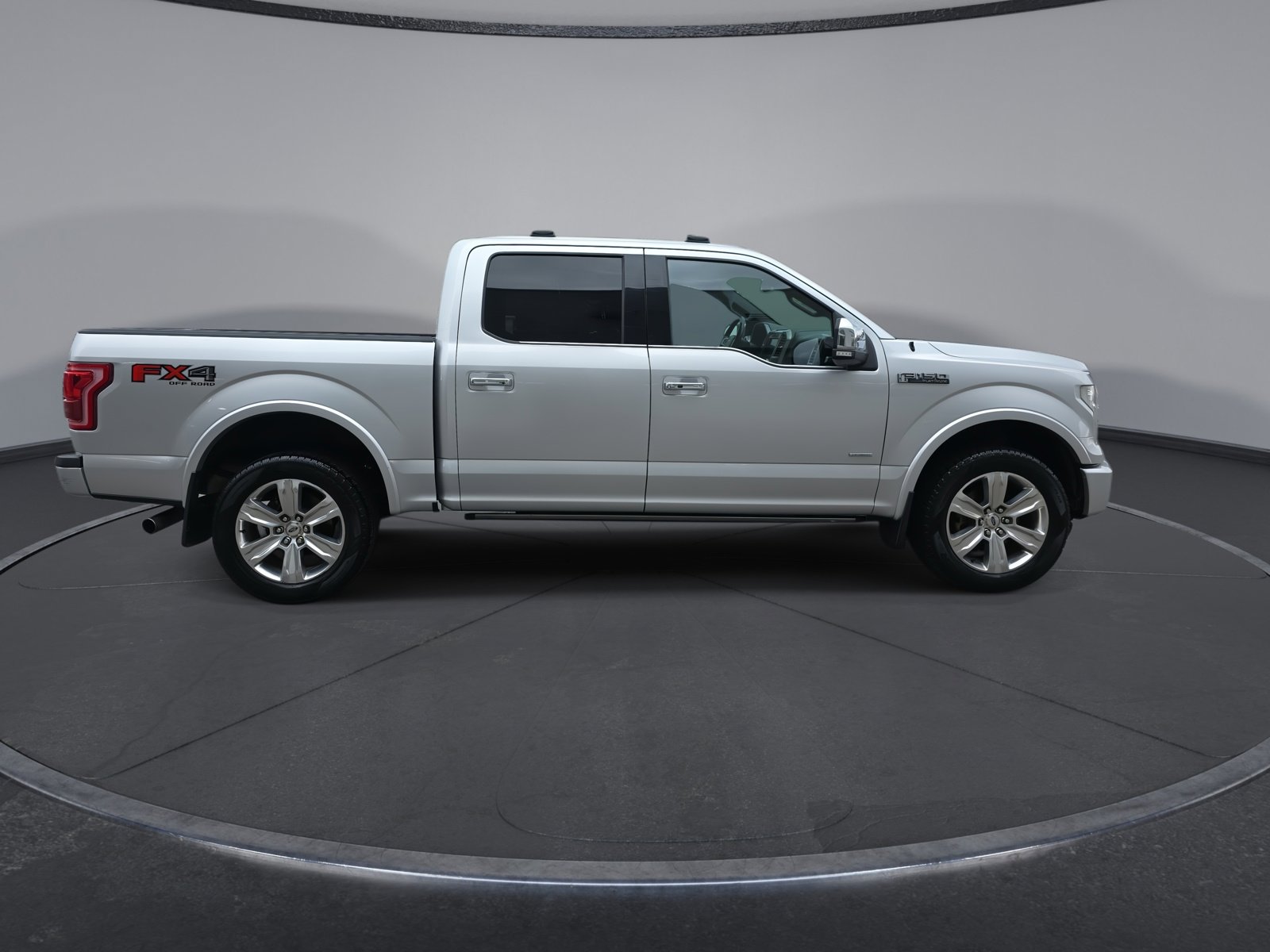 Used 2016 Ford F150 Platinum w/ Technology Package AWD/4WD image 14