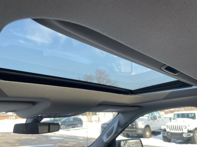 Used 2020 GMC Sierra 1500 Elevation image 9