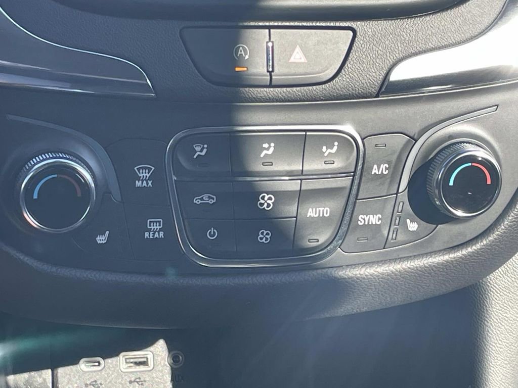 Used 2024 Chevrolet Equinox LT w/ LPO, Floor Liner Package image 21