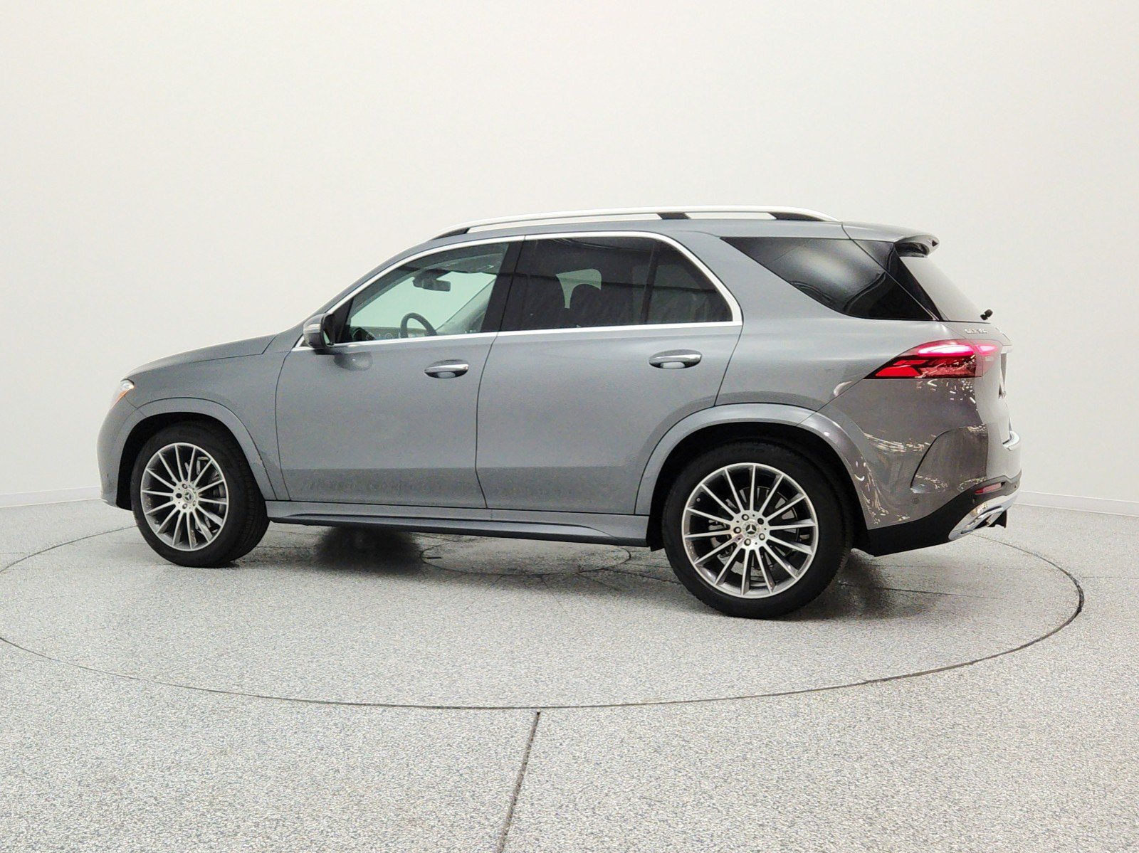 Certified 2025 Mercedes-Benz GLE 350 4MATIC image 8