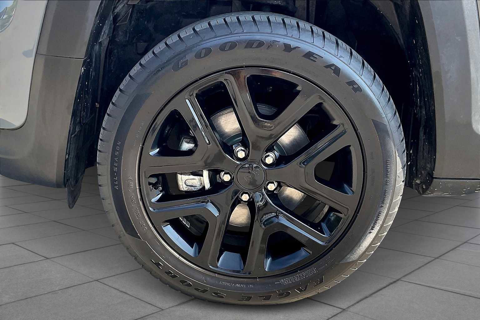 Certified 2022 Jeep Renegade Altitude image 10