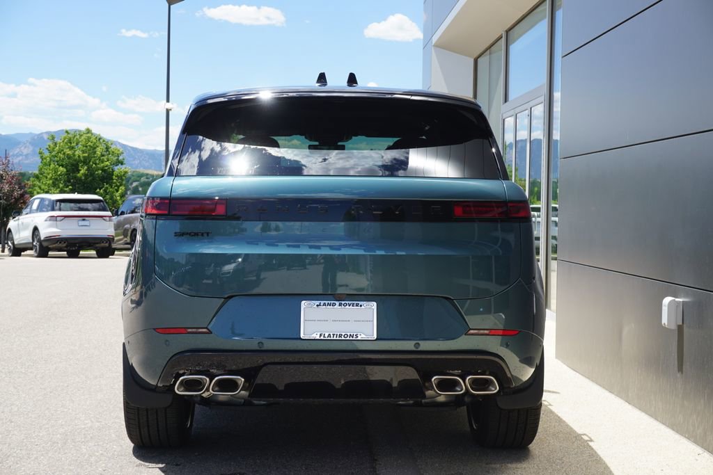 New 2025 Land Rover Range Rover Sport Dynamic SE image 6