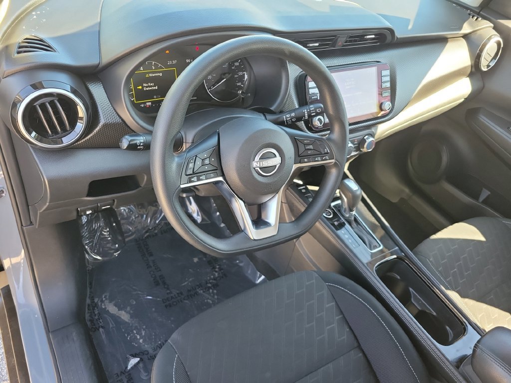 Certified 2024 Nissan Kicks SV FWD image 25