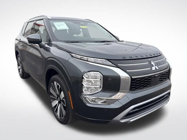 Used 2025 Mitsubishi Outlander SEL AWD/4WD image 1