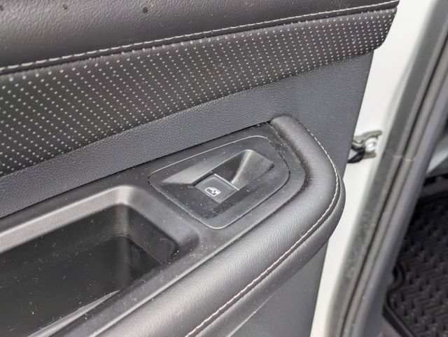 Used 2025 Volkswagen Atlas SEL Premium R-Line AWD/4WD image 27
