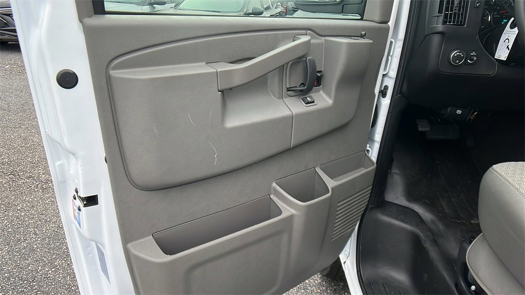 New 2025 Chevrolet Express 2500 w/ Communications Package image 15