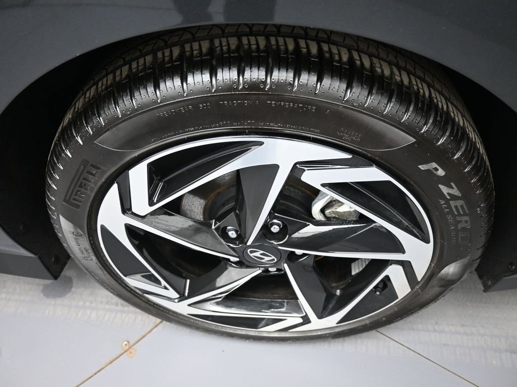 Certified 2025 Hyundai Sonata SEL FWD image 15