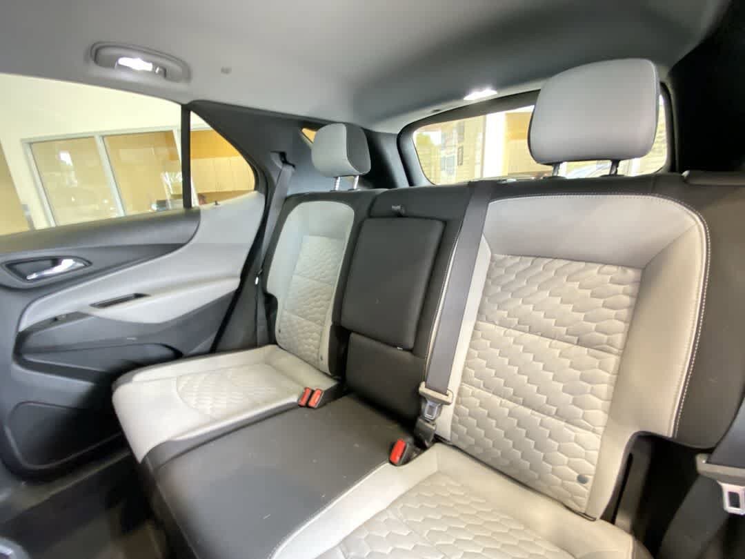 Used 2021 Chevrolet Equinox LS w/ LS Convenience Package AWD/4WD image 24