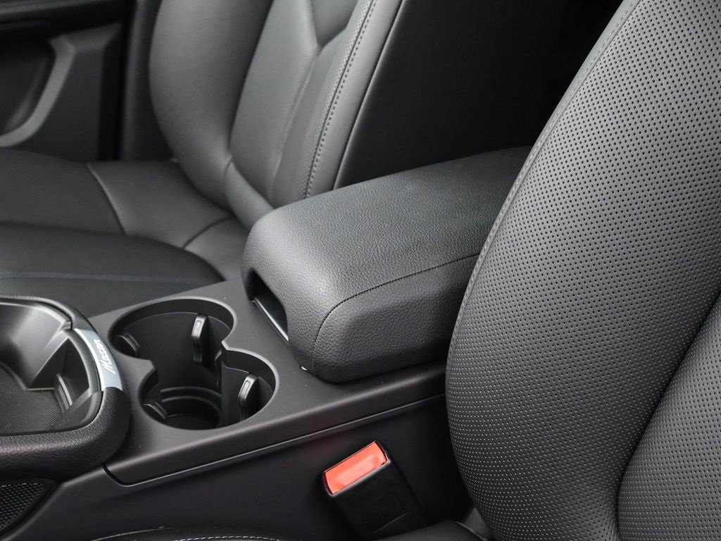 New 2025 Porsche Macan image 21