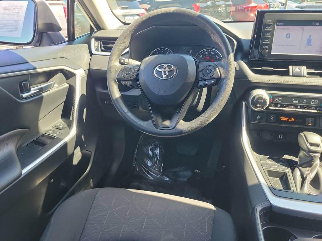 Used 2019 Toyota RAV4 XLE w/ Convenience Package FWD image 15