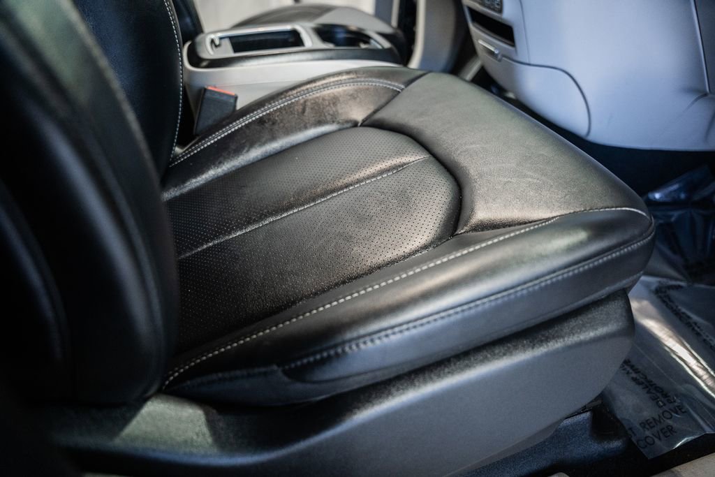 Used 2024 Chrysler Pacifica Touring-L image 40